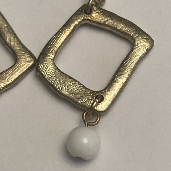 Gold Tone and Bead Drop Earrings - Picture 5 of 13